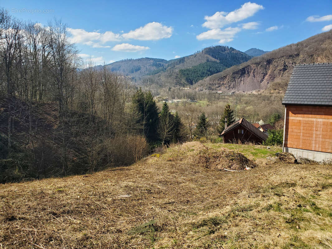 Terrain de plus de 15 ares sur les hauteurs - photo 2