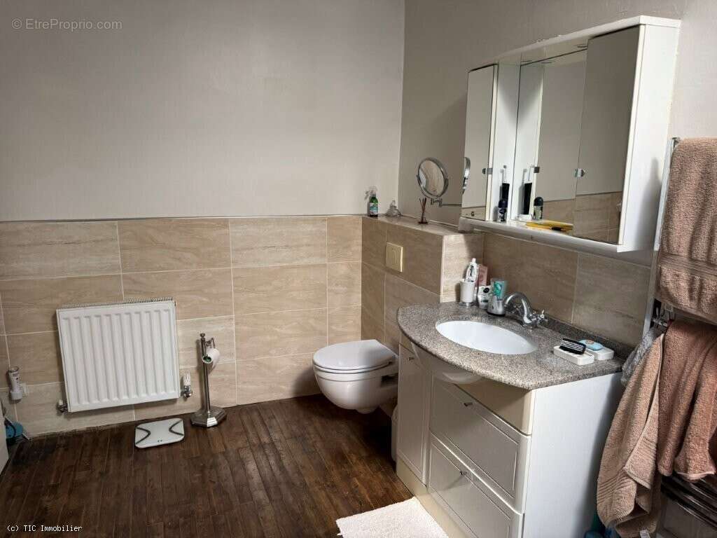 Maison de Campagne Avec 4 Chambres à Loubille - Exclusif à TIC IMMOBILER - photo 19