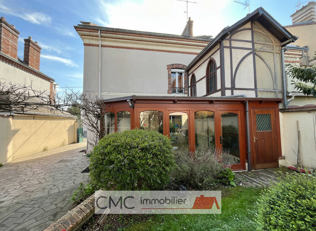 Maison à CHARTRES
