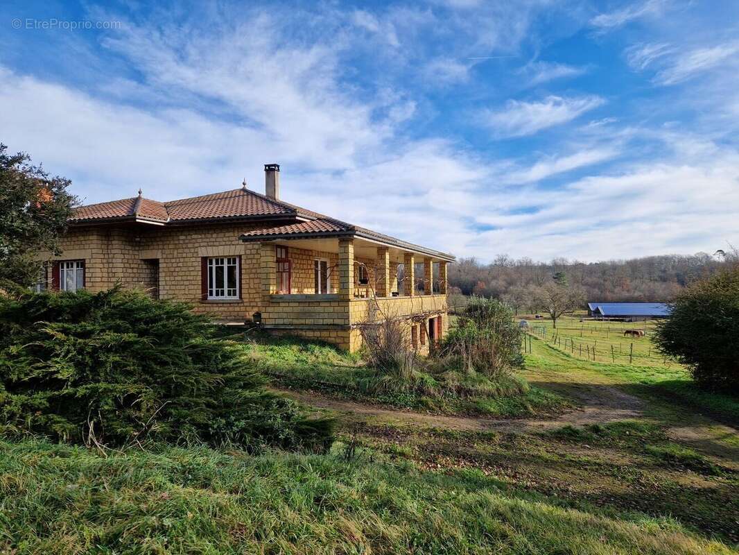 20250121113423 - Maison à PROISSANS