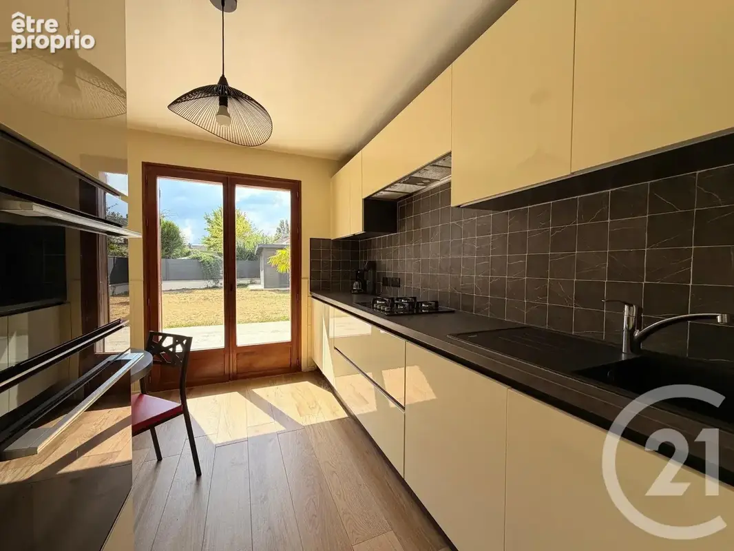 Maison 90 m² à Moussy-Le-Neuf  - photo 4