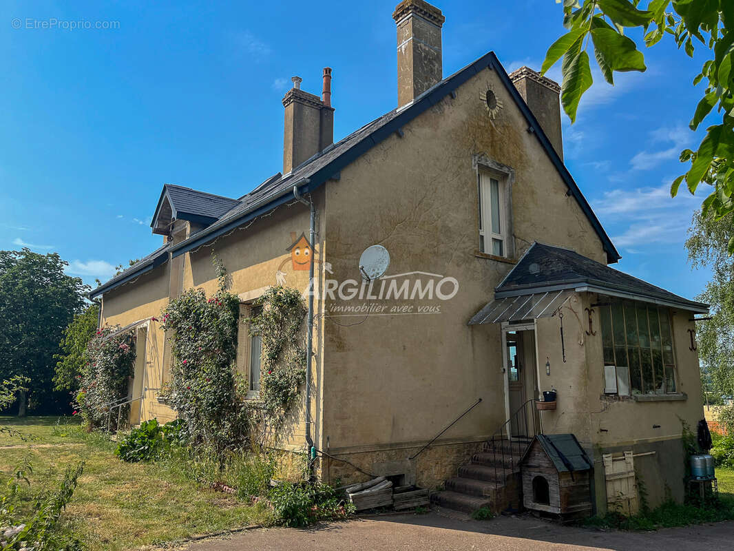 Maison unique de style - photo 12