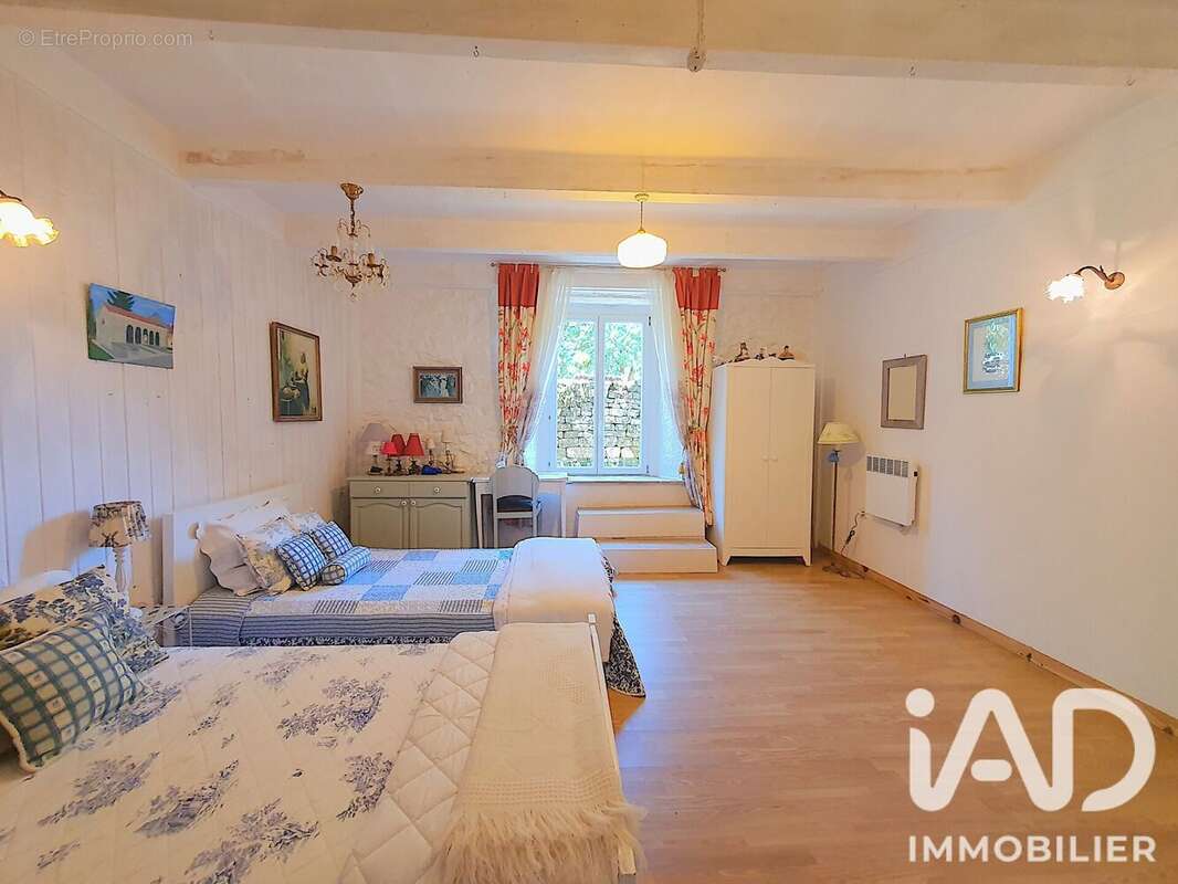 Maison 109 m² à La Rochelle  - photo 7