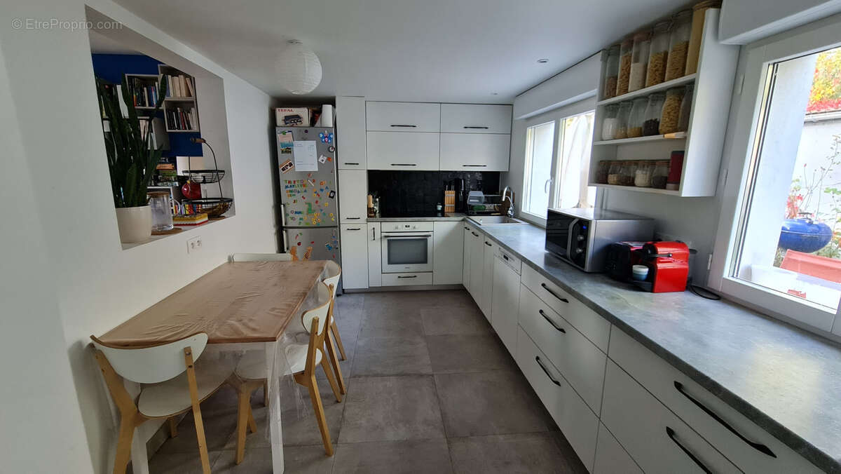 Maison à BURES-SUR-YVETTE