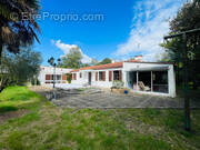 Maison à COMMEQUIERS