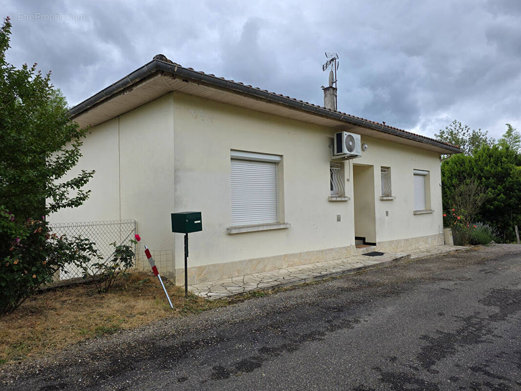 Maison à SAINT-AMANS-DE-PELLAGAL