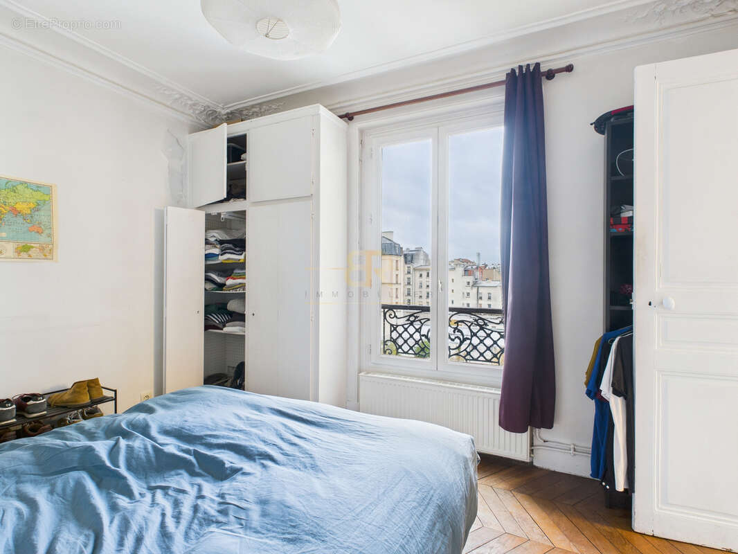 Appartement à PARIS-14E
