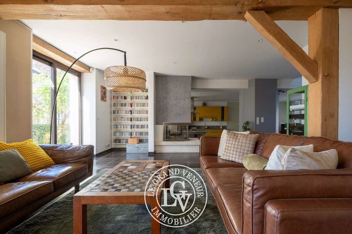 Maison à SAMOIS-SUR-SEINE