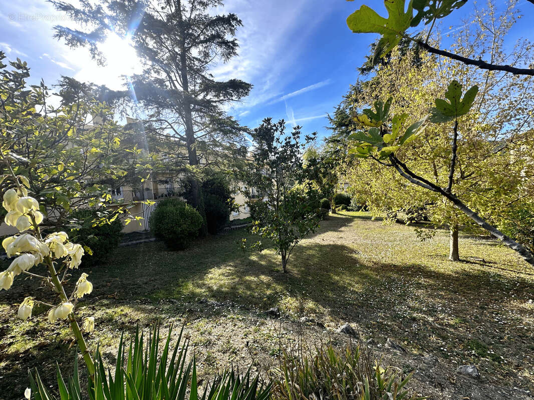 Appartement à VILLENEUVE-LOUBET