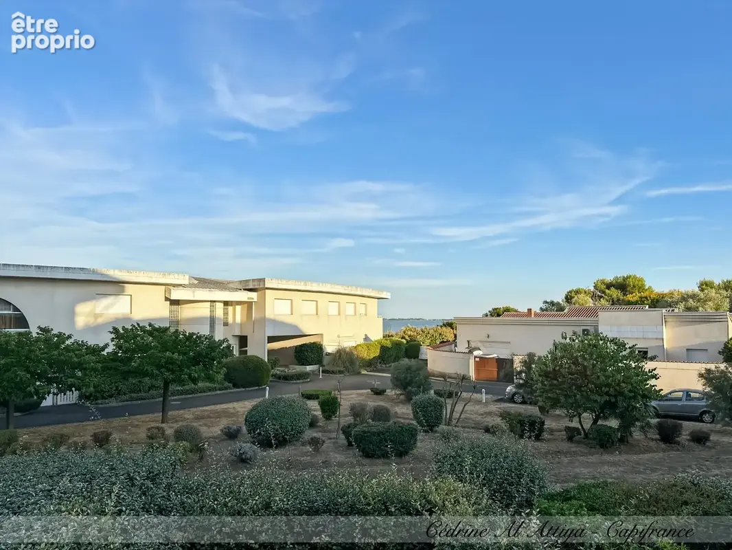 Studio à vendre meublé de 27m2, La Rochelle, balcon, parking et local à vélos - photo 7