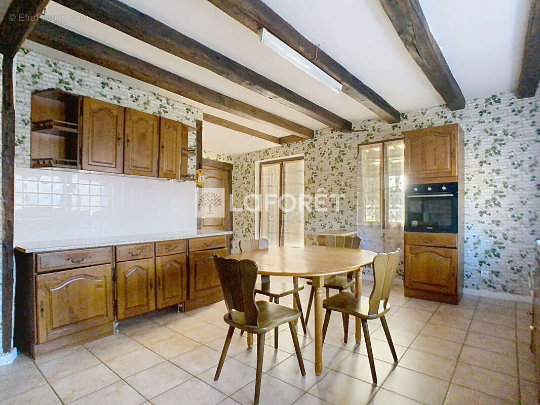 Maison à BELVAL-EN-ARGONNE