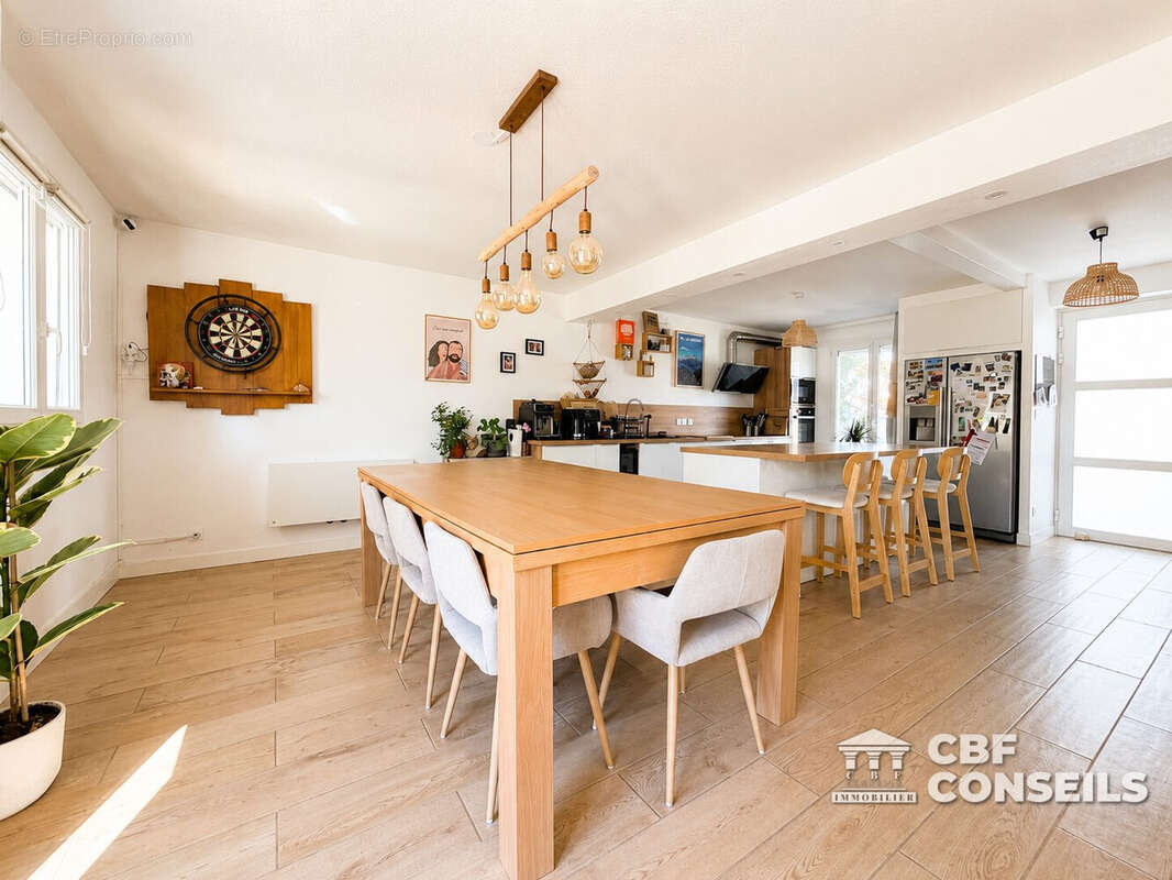Maison 125 m² à Pont-Du-Chateau  - photo 4