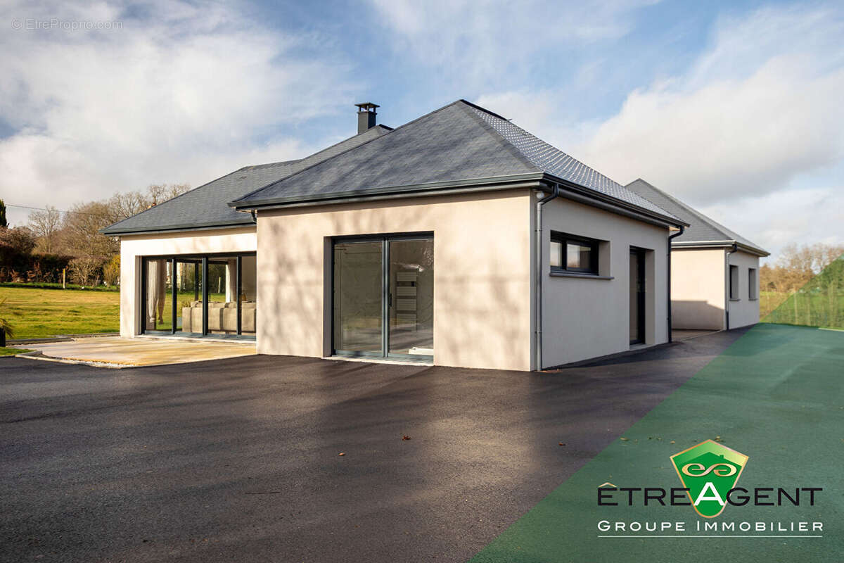 Maison de PLAIN-PIED - LA NEUVE LYRE - 190 m² - 5 chambres - photo 15