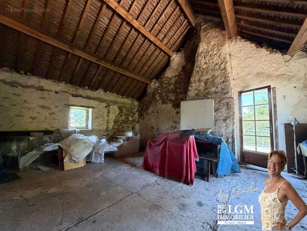Propriété de caractère de 168 m²- 4 Chambres - Dépendances - photo 18
