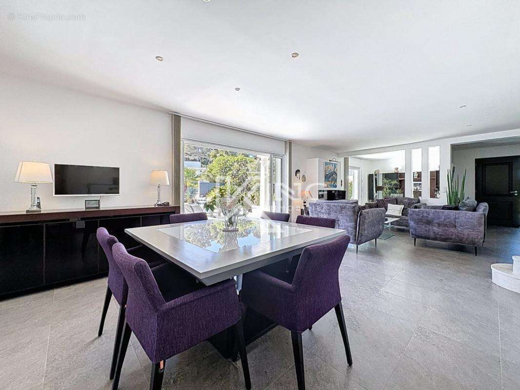 Maison à SAINT-RAPHAEL