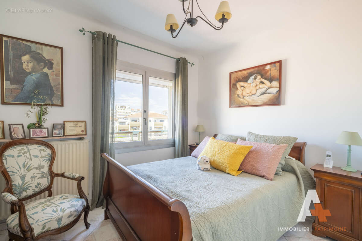 Appartement à MARSEILLE-7E
