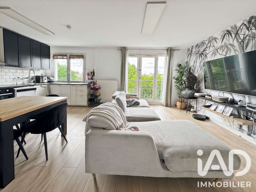 Appartement 81 m² à Lognes  - photo 2