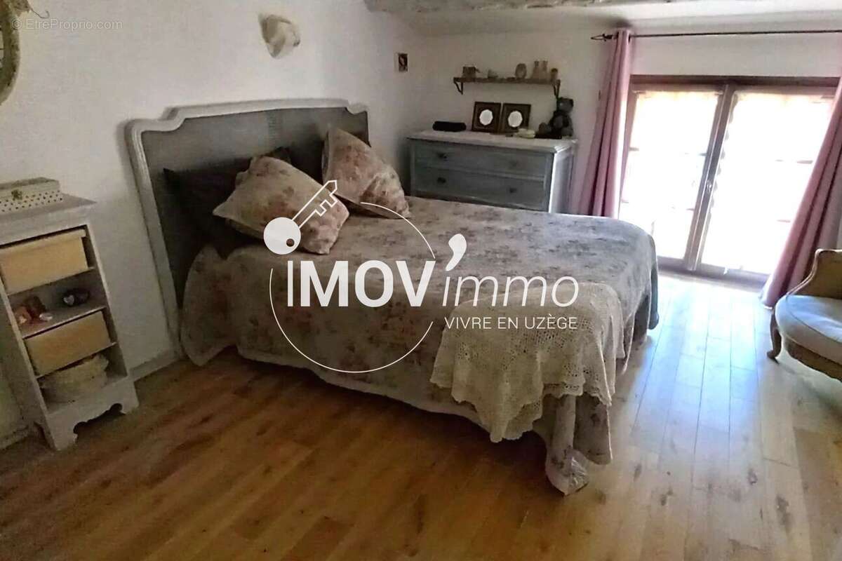 Maison à SAINT-QUENTIN-LA-POTERIE