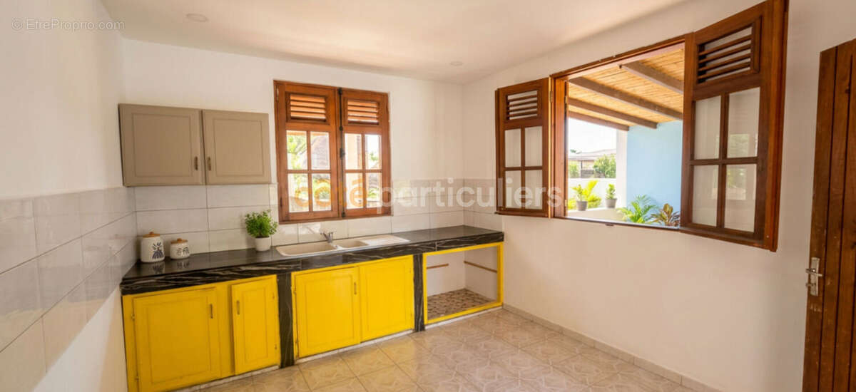 Les abymes ? chazeau  maison 112 m² sur 2 014 m² de terrain - photo 12