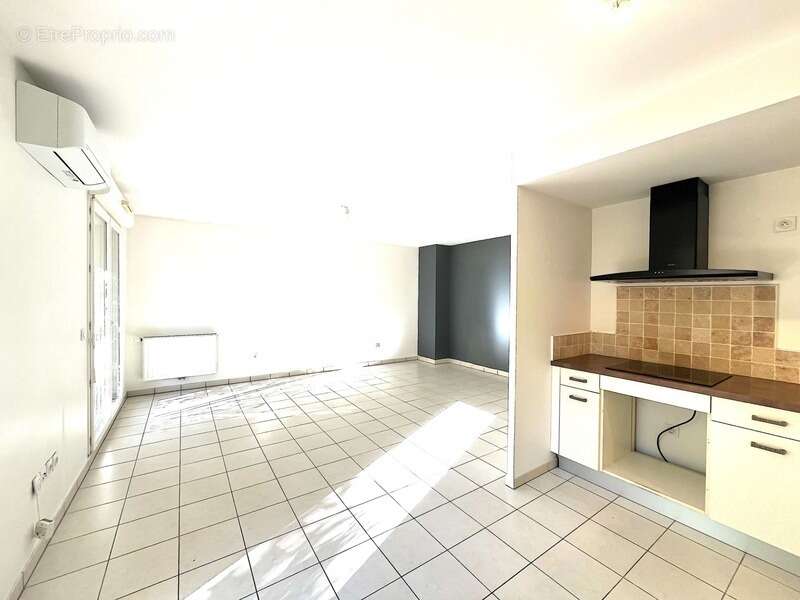 Appartement à MARSEILLE-13E