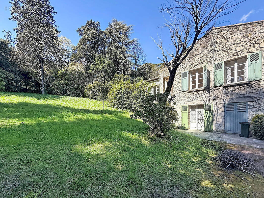 Maison à VILLENEUVE-LES-AVIGNON