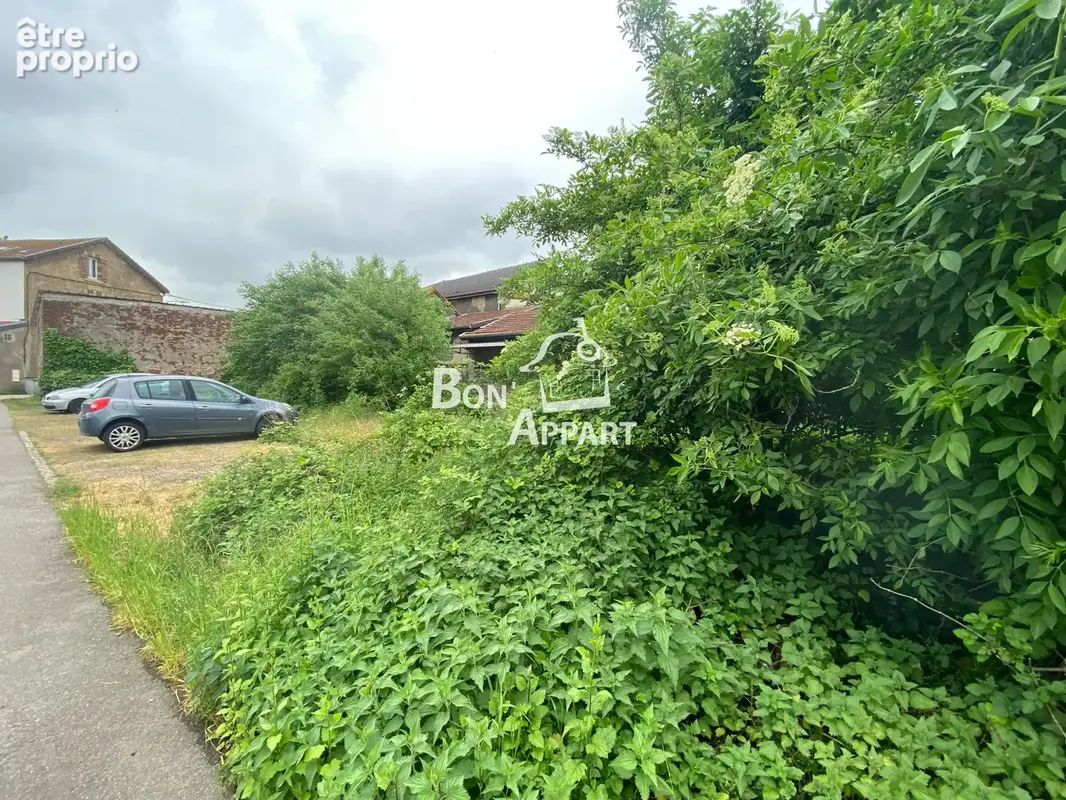 Grand garage  40m2 sur la commune de trieux avec terrain - photo 4