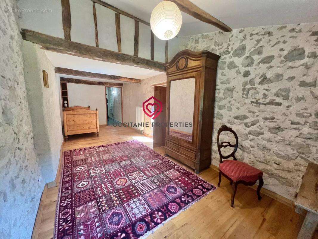 Maison à LE MAS-D'AZIL