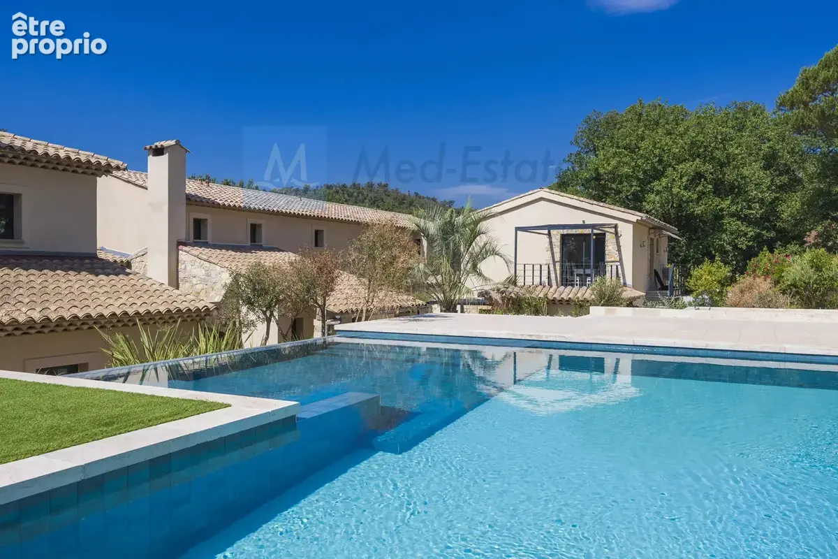 Grimaud - Appartement d'exception avec piscine au pied du village de grimaud - photo 17