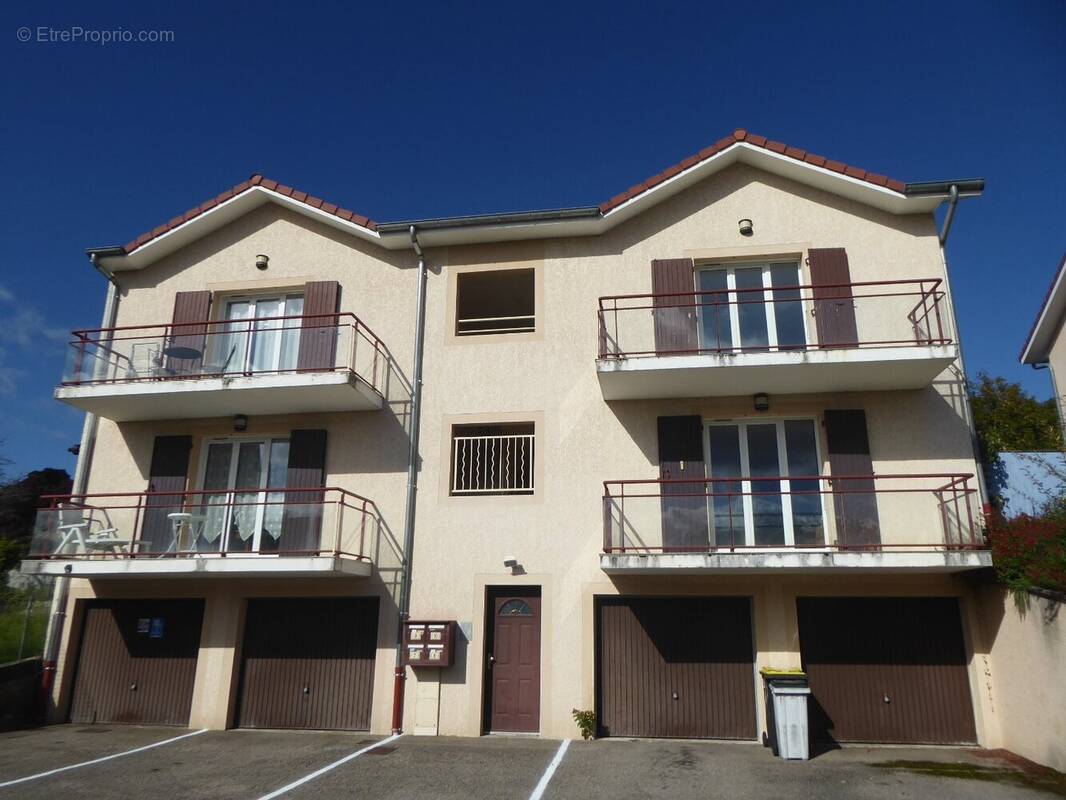 Appartement à SERMERIEU