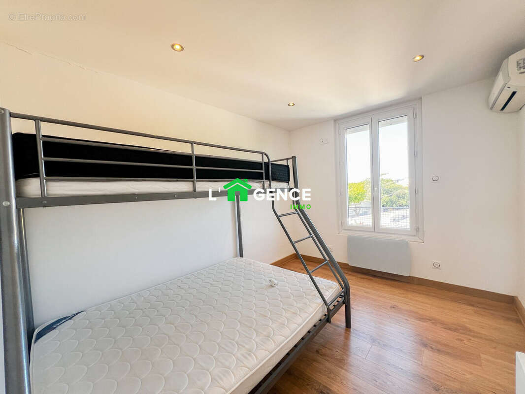 Appartement 66 m² à Martigues  - photo 9