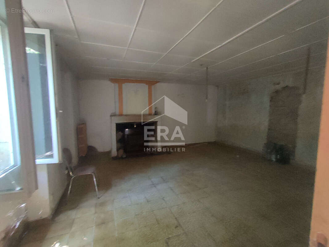 Maison  + grange à vendre à Saugon - travaux à prévoir - photo 5