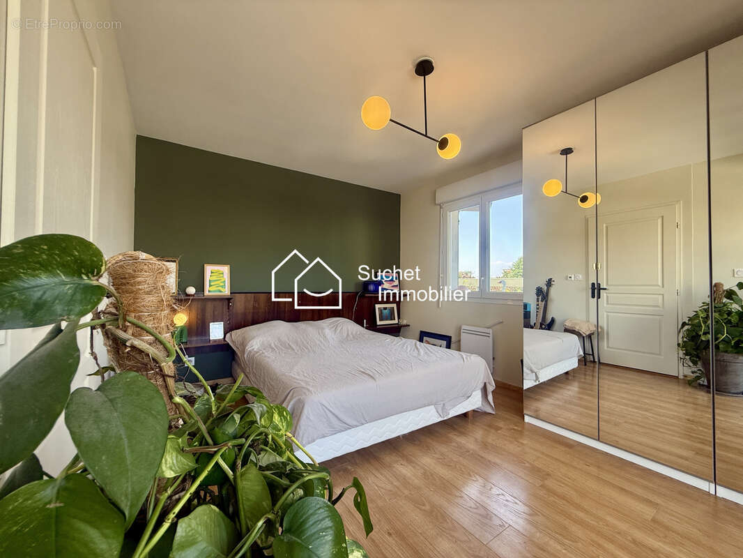 Superbe duplex en dernier étage avec triple exposition et 38 m2 d'extérieurs, à deux pas d'Annecy - photo 7
