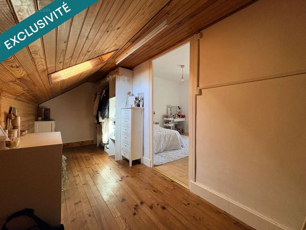 Maison 197 m² à Palinges  - photo 8