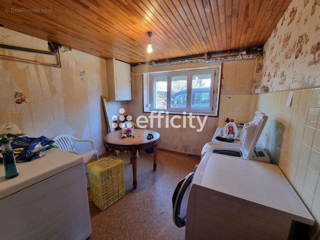 Maison à SAINT-CHELY-D'APCHER