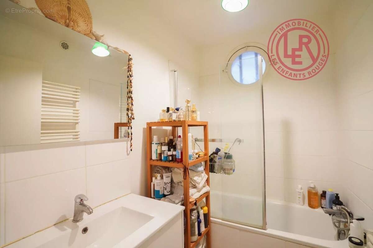 Appartement à PARIS-19E
