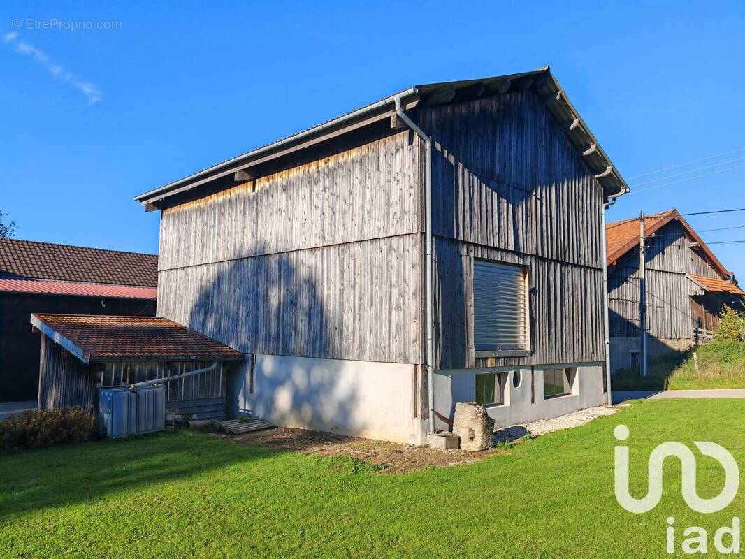 Photo 1 - Maison à MONTLEBON