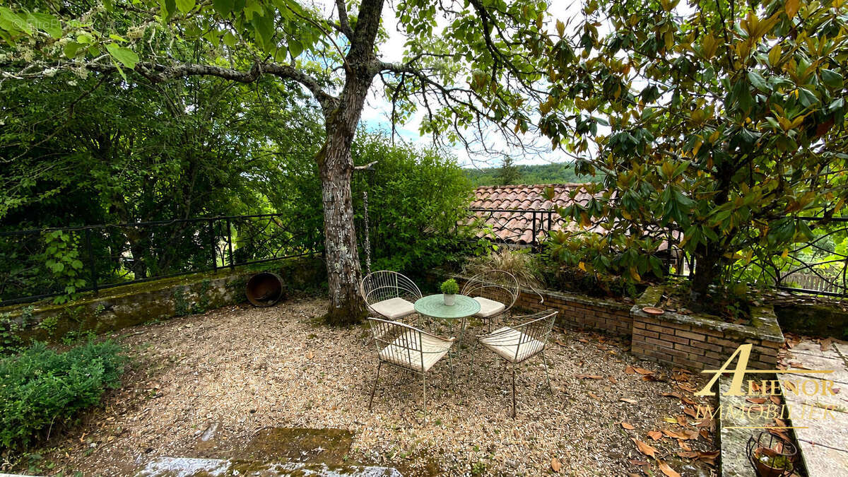 Maison en pierre avec piscine et vue dégagée sur les bois, Brantôme 24310 - photo 14