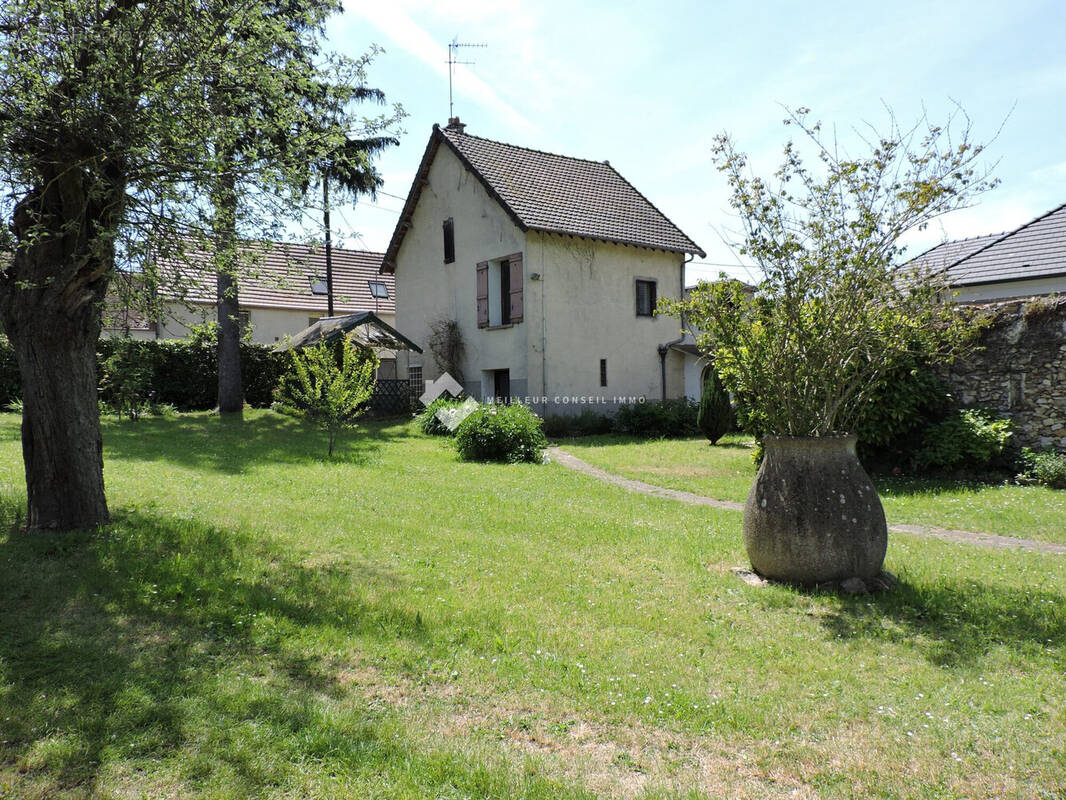 Maison à GOUVERNES