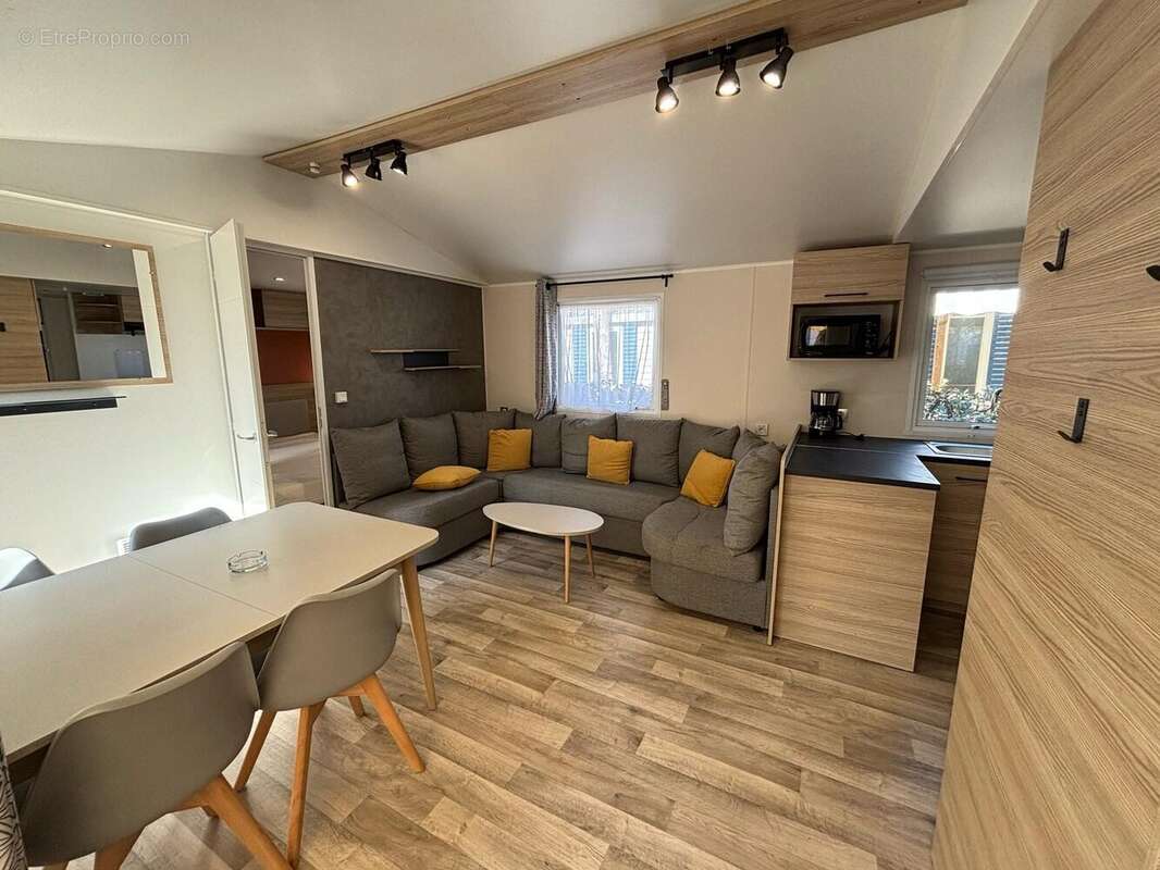 Maison à SAINT-HILAIRE-DE-RIEZ