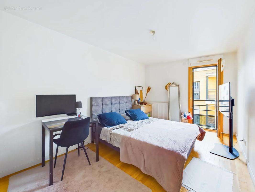 Appartement à COLOMBES