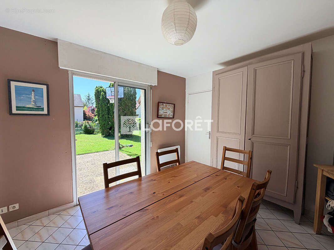 Maison à SARRY
