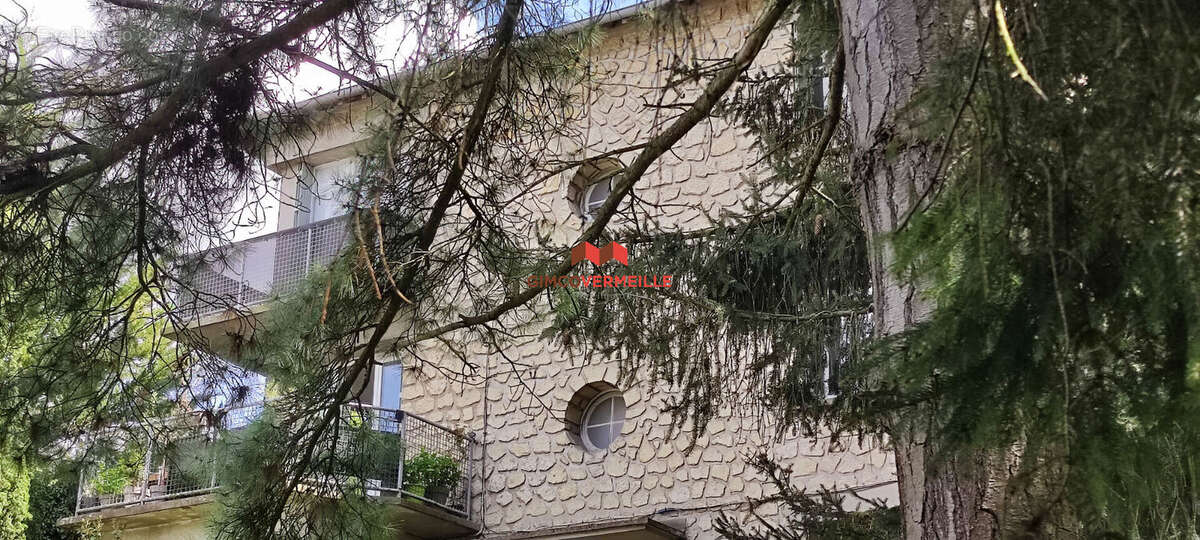 Appartement à LA CELLE-SAINT-CLOUD