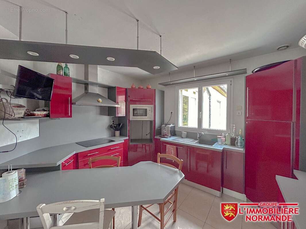 Maison à LIMETZ-VILLEZ