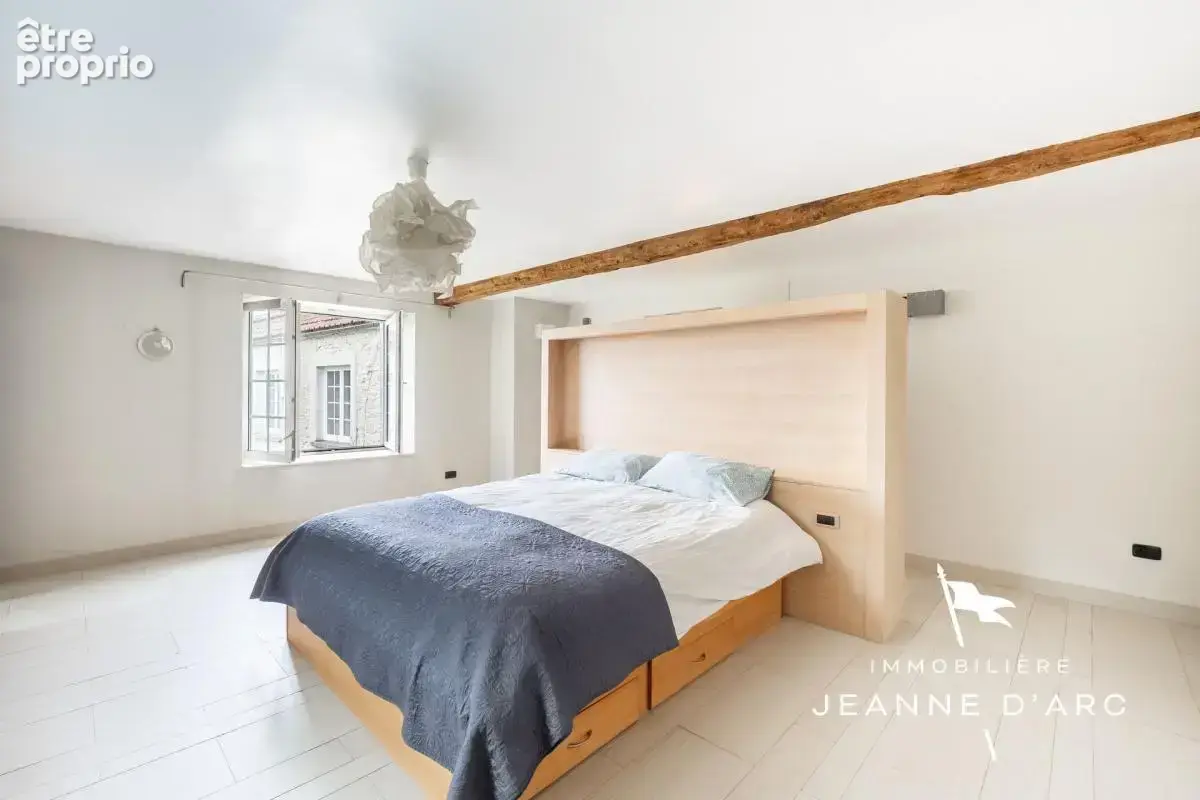 Grande maison familiale de 360 m2 avec jardin clos, à 5 minutes de Thoiry 8 Pièces 5 chambres + Piscine intérieure - photo 8