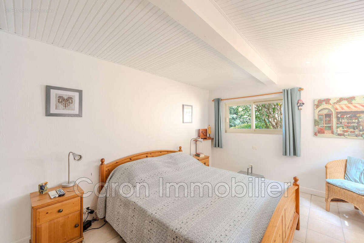 Maison à AURIBEAU-SUR-SIAGNE