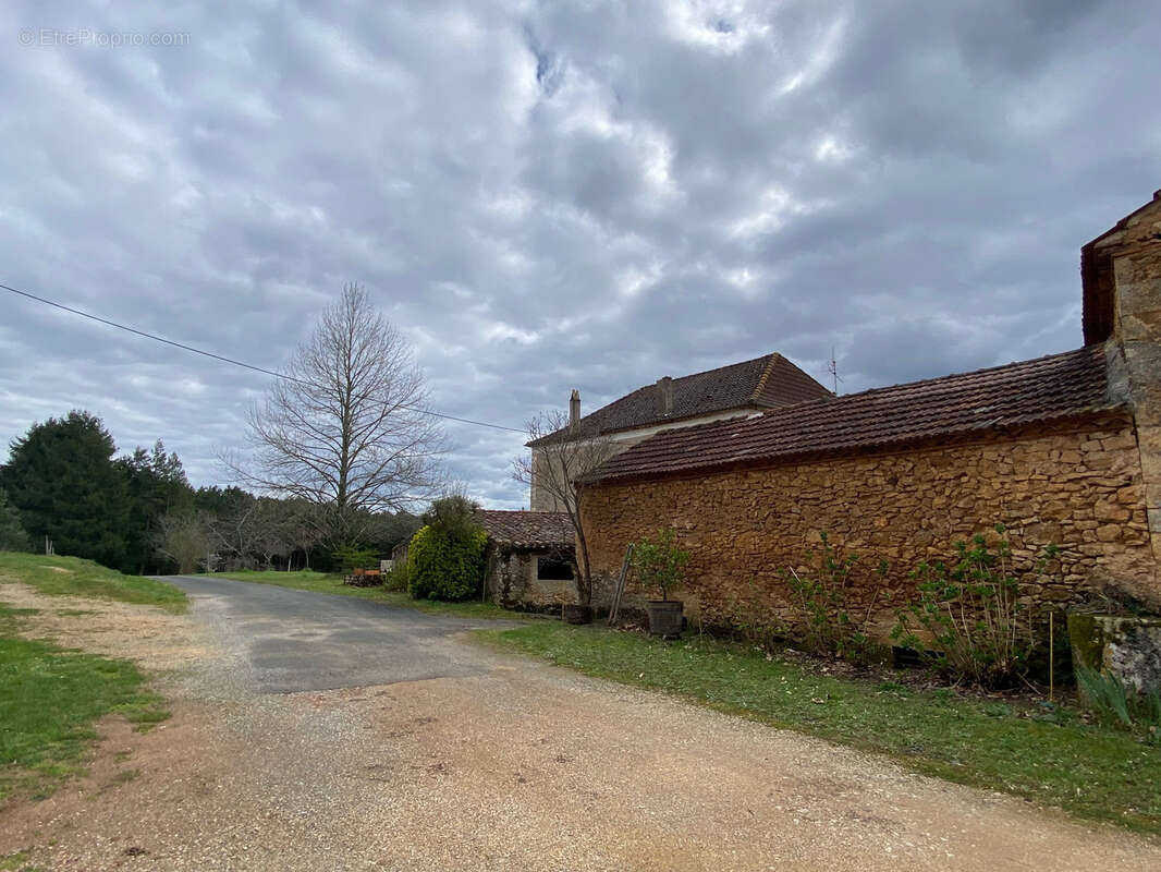 Maison à BLANQUEFORT-SUR-BRIOLANCE