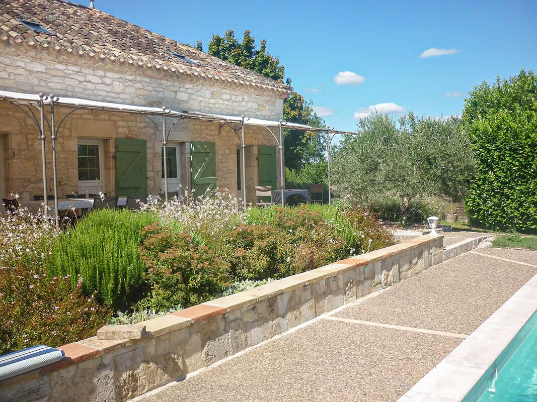 Maison à MONTCUQ