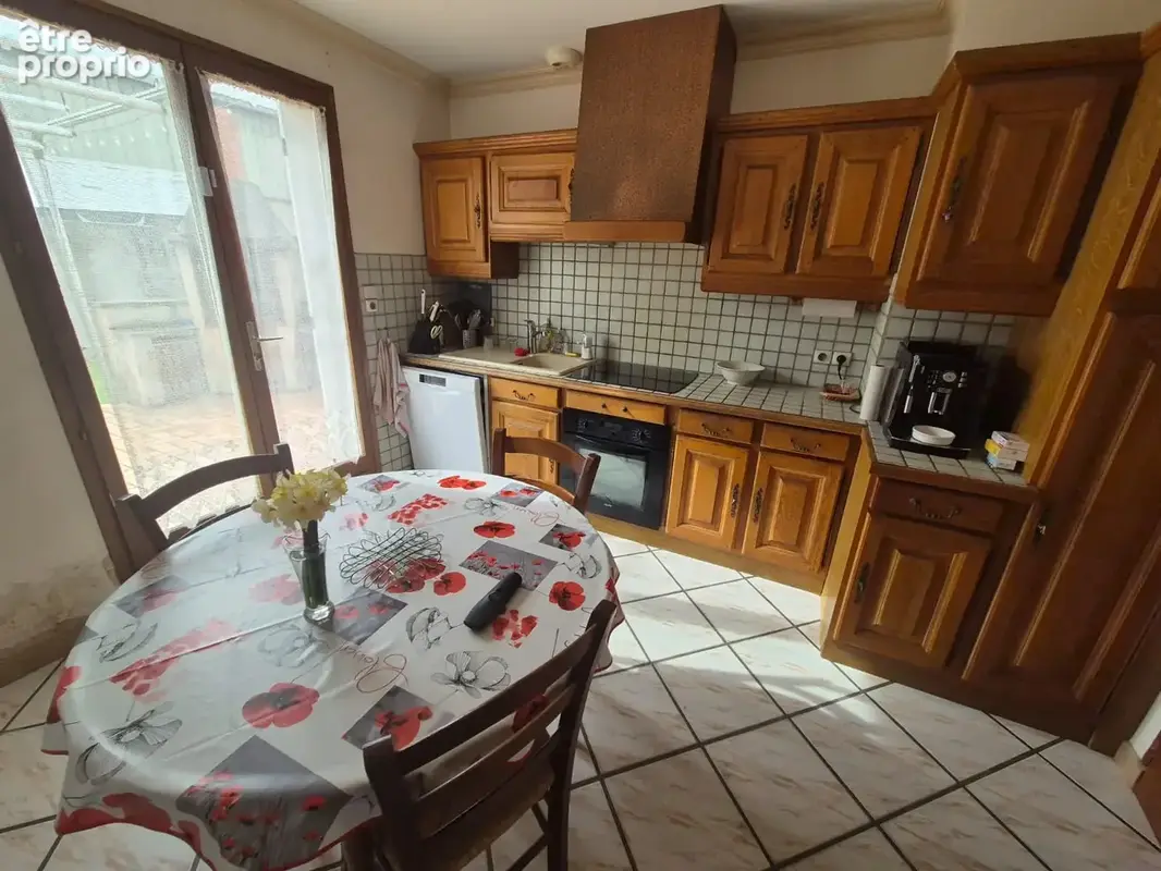 Maison d'habitation avec un local professionnel - photo 5