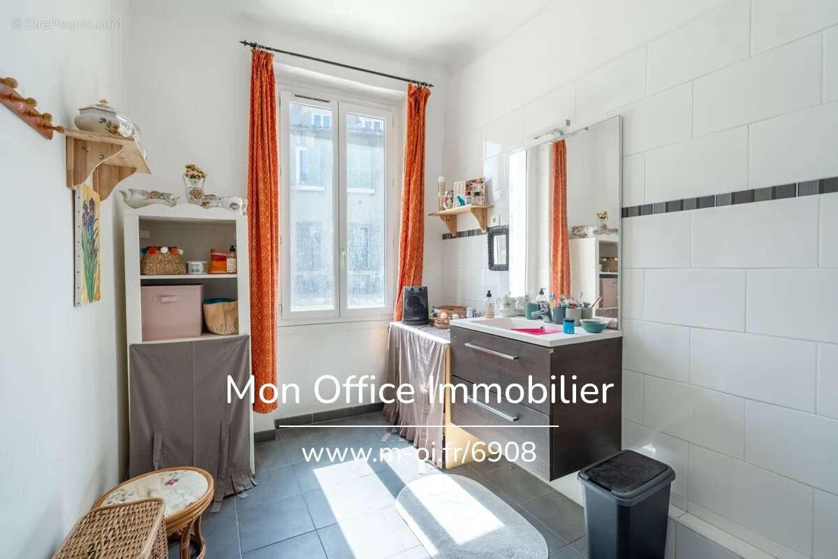 Référence : 6908-RVF - Appartement T5 avec terrasse - Secteur Noailles - photo 9
