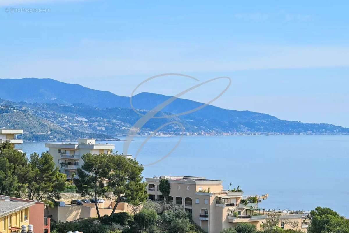 Maison à ROQUEBRUNE-CAP-MARTIN